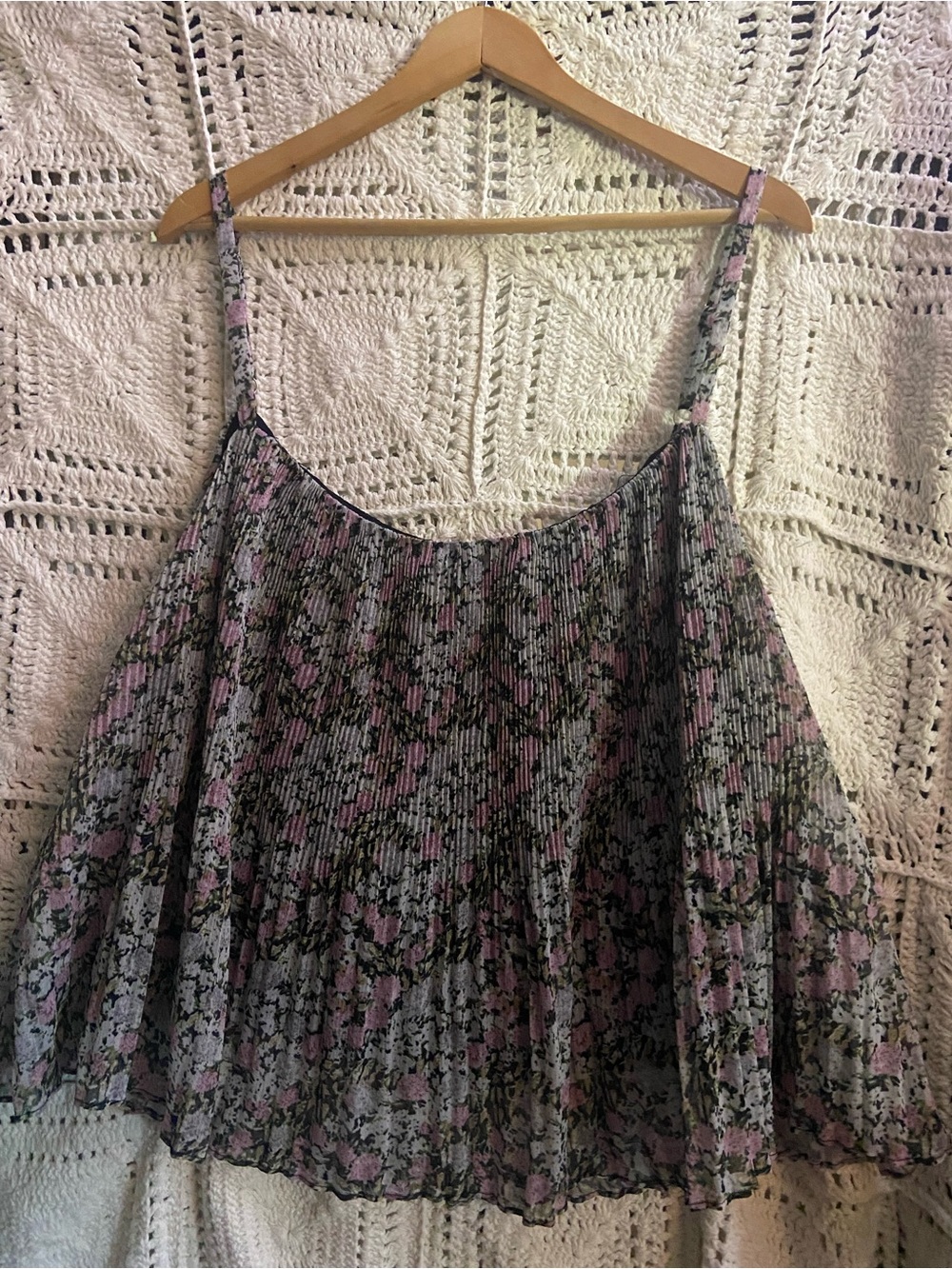 ARULA Floral Pleated Spaghetti-Strap Camisole - Pink & Black